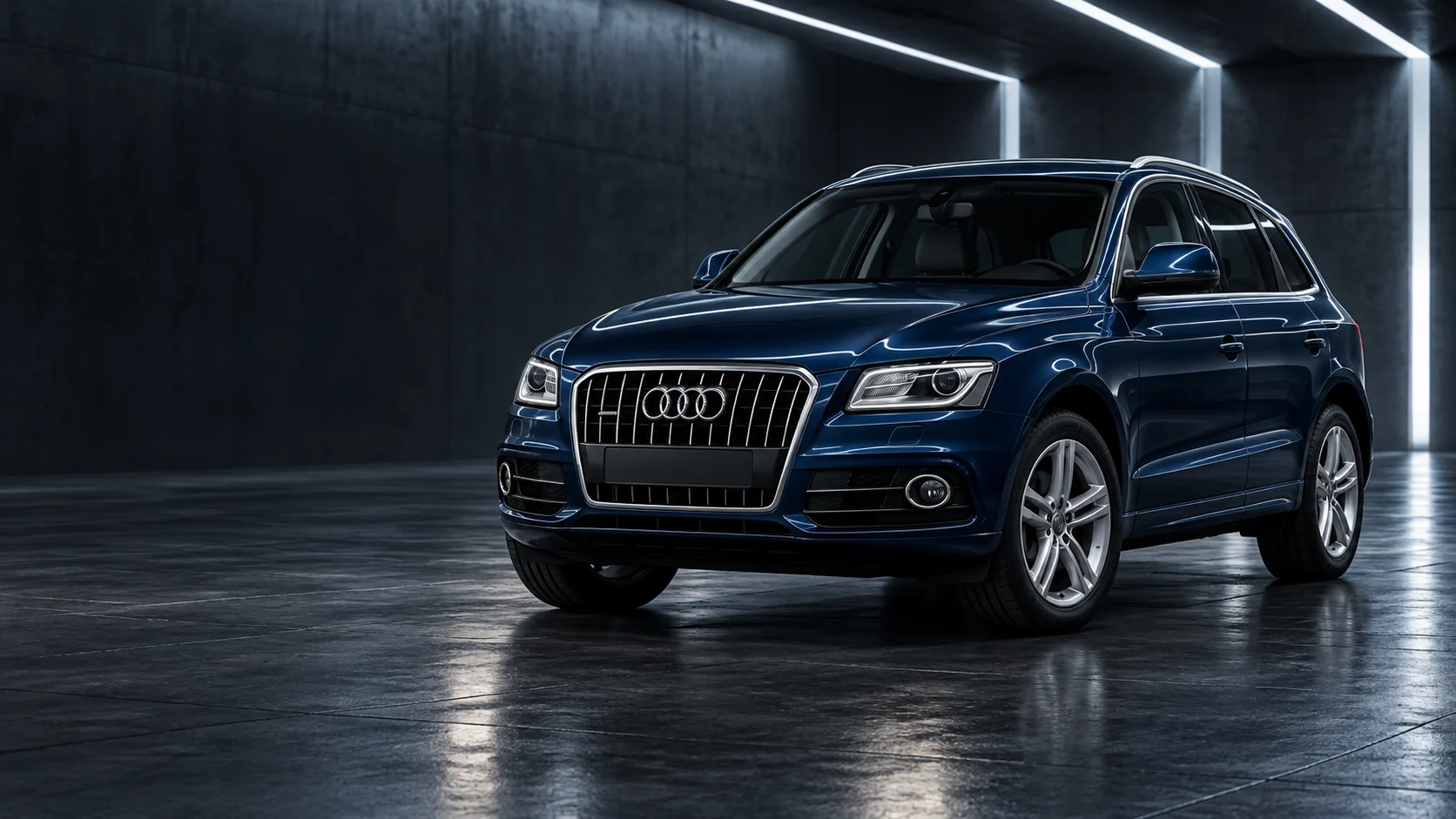 2013 Audi Q5 first generation 8R facelift SUV, original early 2010s headlamps